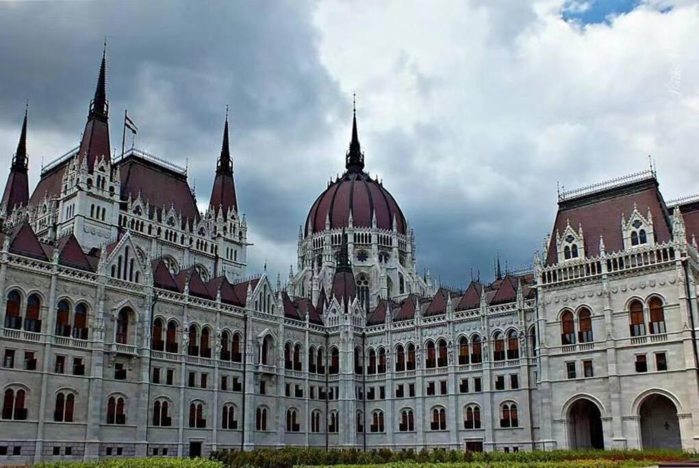 2# Sunflower Cozy Apartment Budapest Luaran gambar
