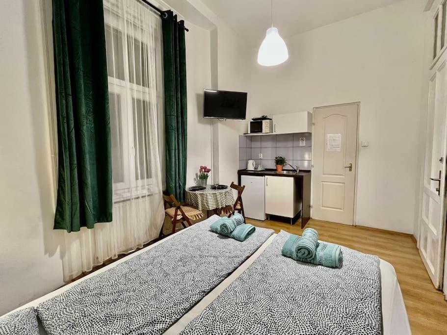 2# Sunflower Cozy Apartment Budapest Luaran gambar